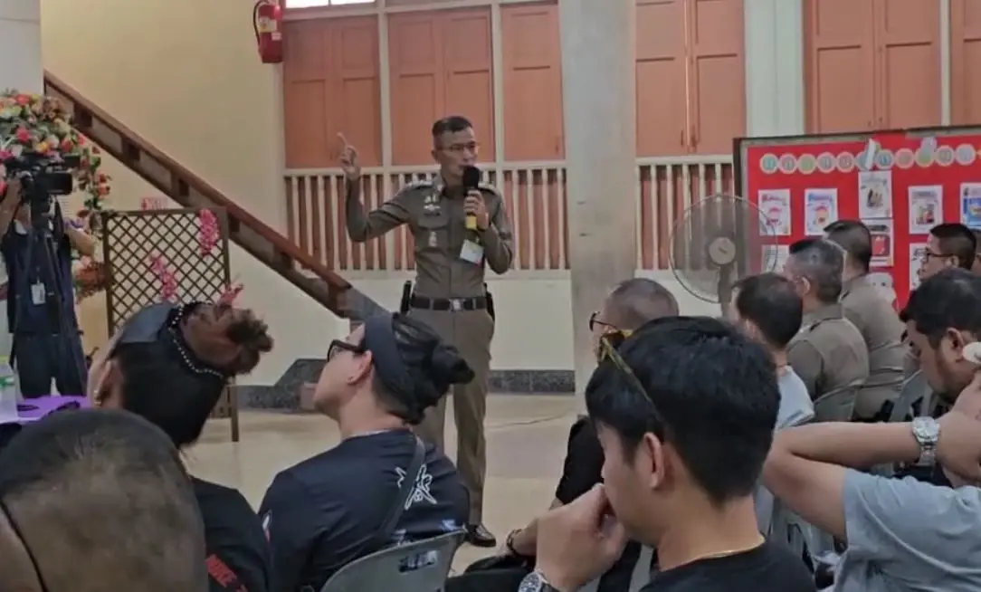 ตำรวจ-ผู้ประกอบการ ประชุมเตรียมพร้อมจัดสงกรานต์ ถนนข้าวสาร