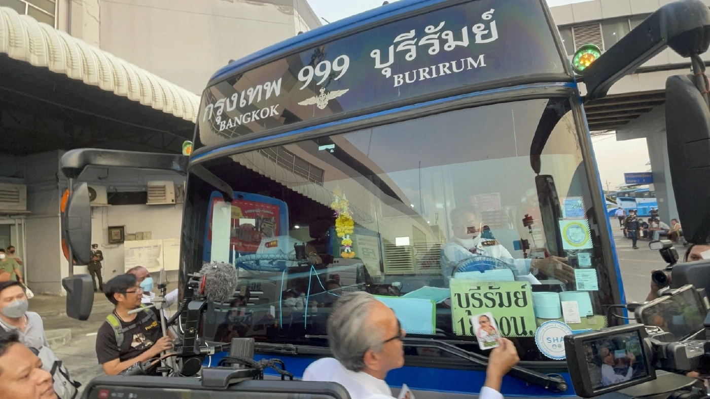 ชูวิทย์ บุกหมอชิต รณรงค์ เมา-พี้กัญชา ไม่ขับ พร้อมส่ง ปชช. กลับภูมิลำเนา