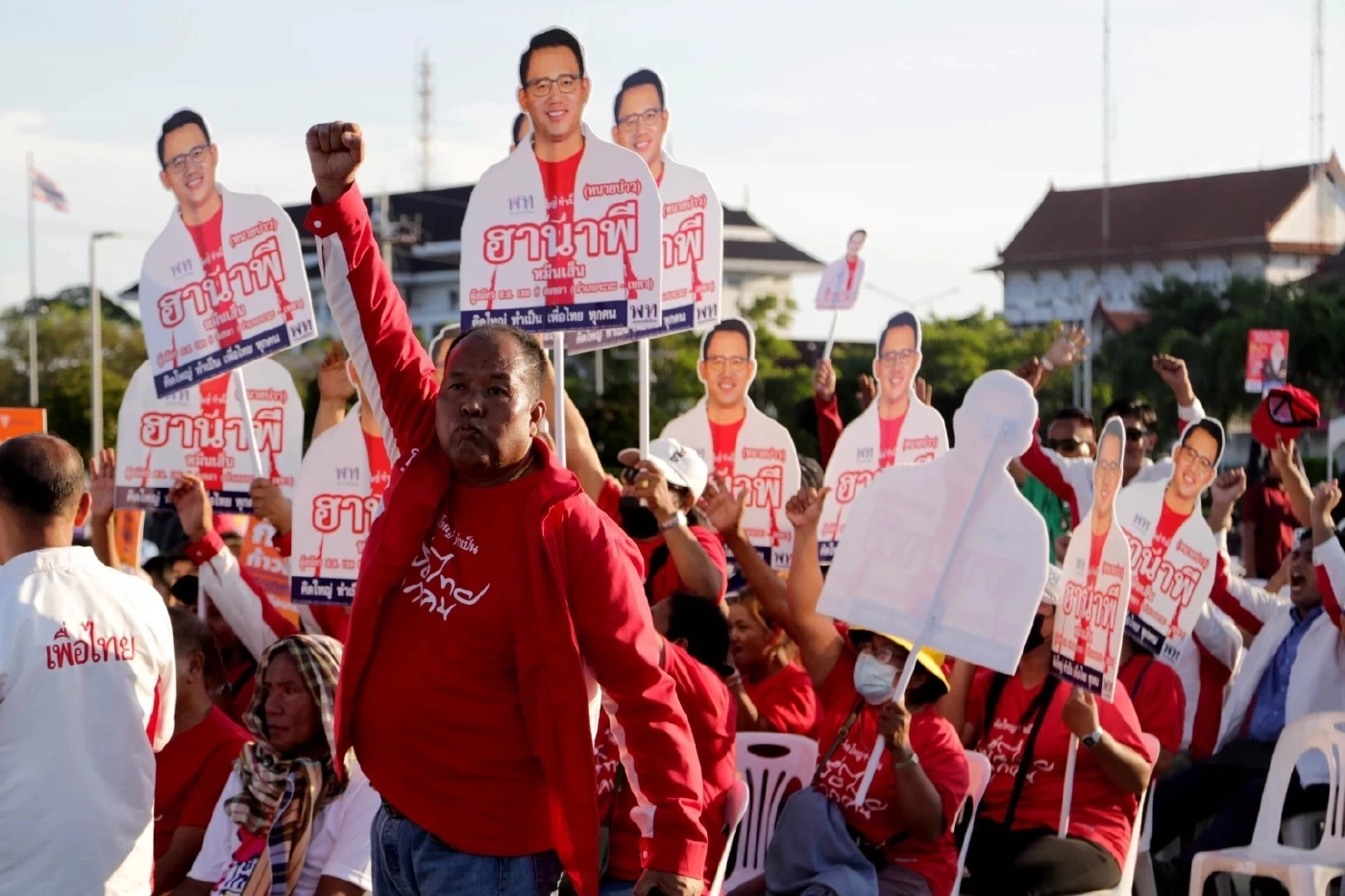 "เครือเนชั่น" จัดเวทีดีเบตนครสวรรค์ 8 แกนนำ ร่วมหาเสียงก่อนเลือกตั้ง 66