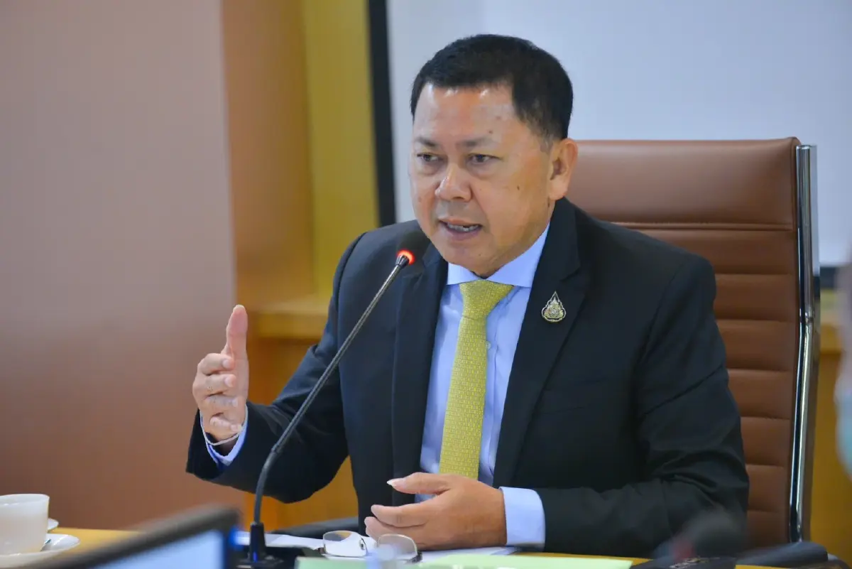 นายประยูร อินสกุล ปลัดกระทรวงเกษตรและสหกรณ์