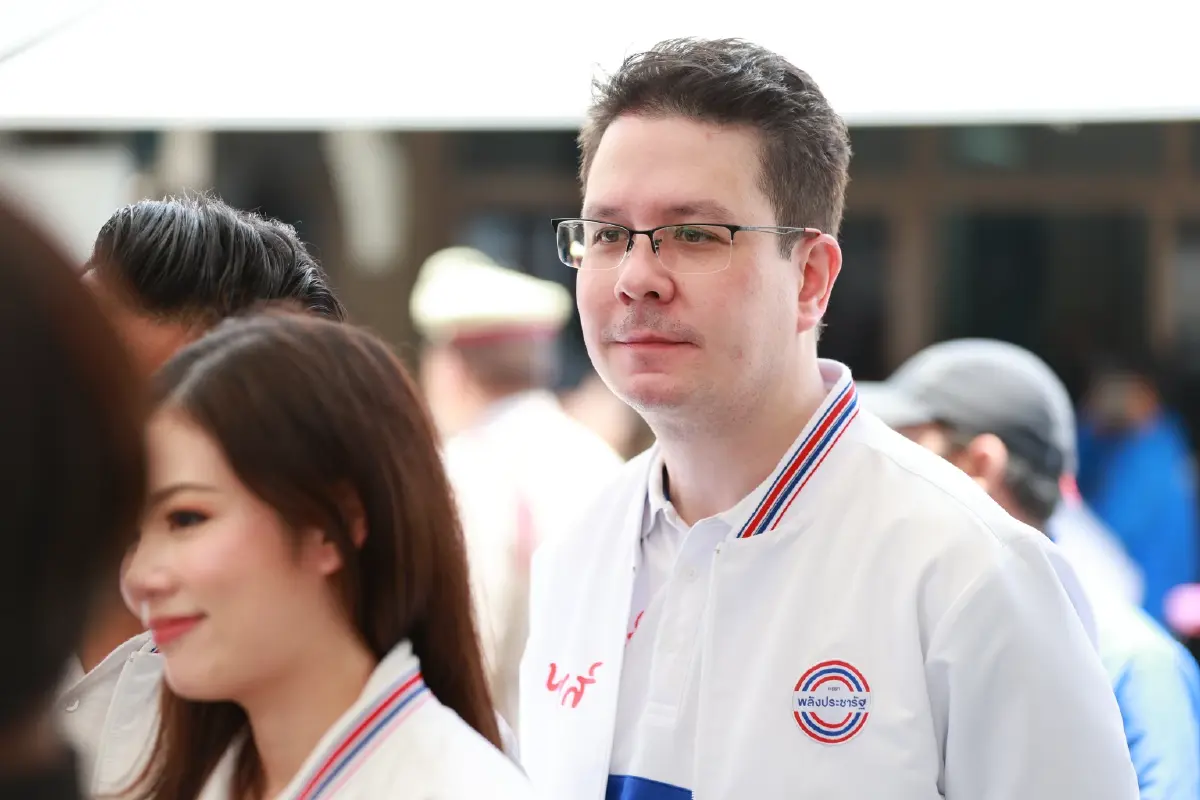 ภักดีหาญส์ หิมะทองคำ