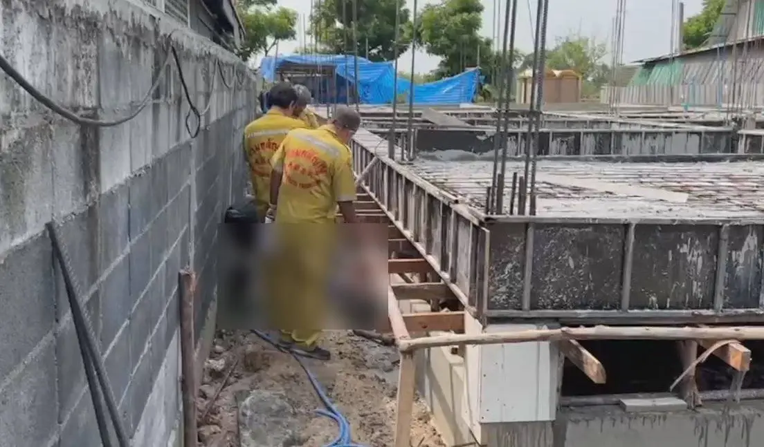 สลด คนงานต่อเติมหลังคา พลาดตกลงจากความสูงกว่า 3 เมตร เสียชีวิต