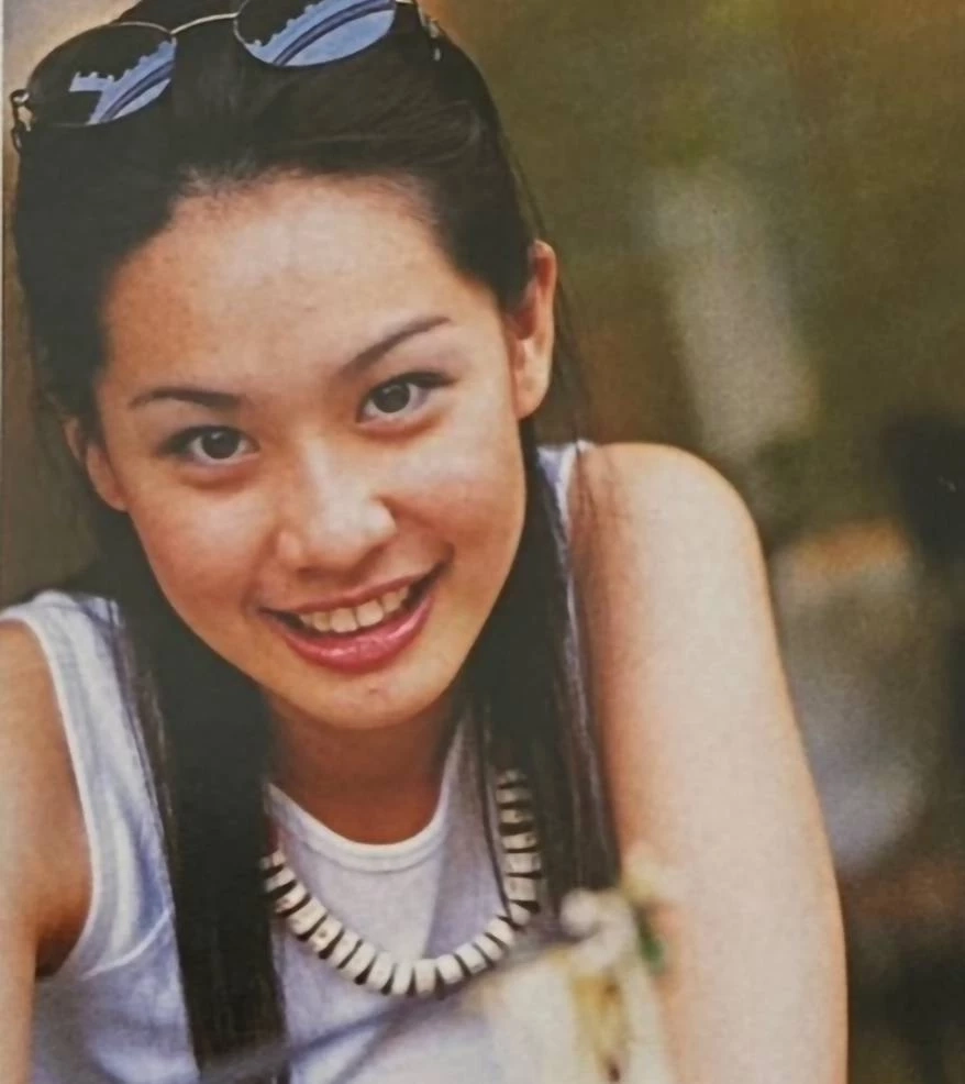 รวมมิตรคนดังขุดรูปเก่า ขอเป็น อีกี้ ย้อนยุควัยรุ่น Y2K