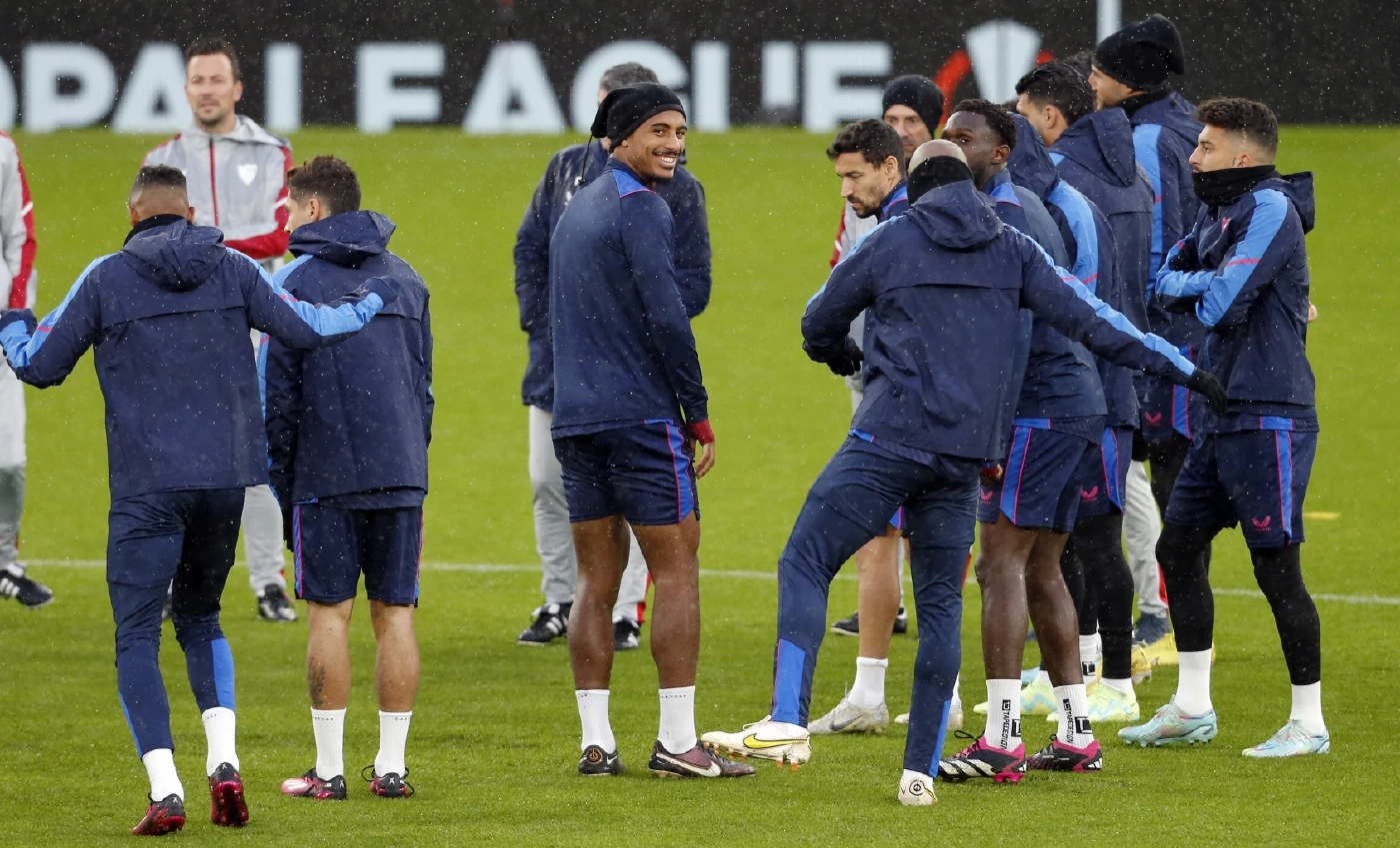 ดูบอลสด "แมนยู vs เซบีย่า" ยูโรป้าลีก 02.00 น. เช็กสถิติ-ความพร้อมล่าสุด