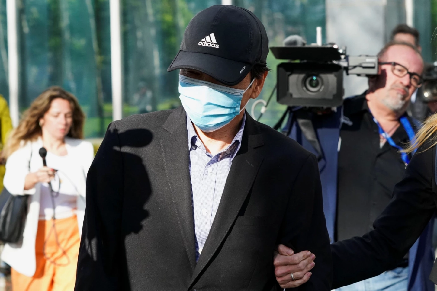 ลู่ เจียนหวัง ถูกตั้งข้อหาเป็นตัวแทนรัฐบาลจีน ช่วยตั้งสถานีตำรวจลับในนิวยอร์ก