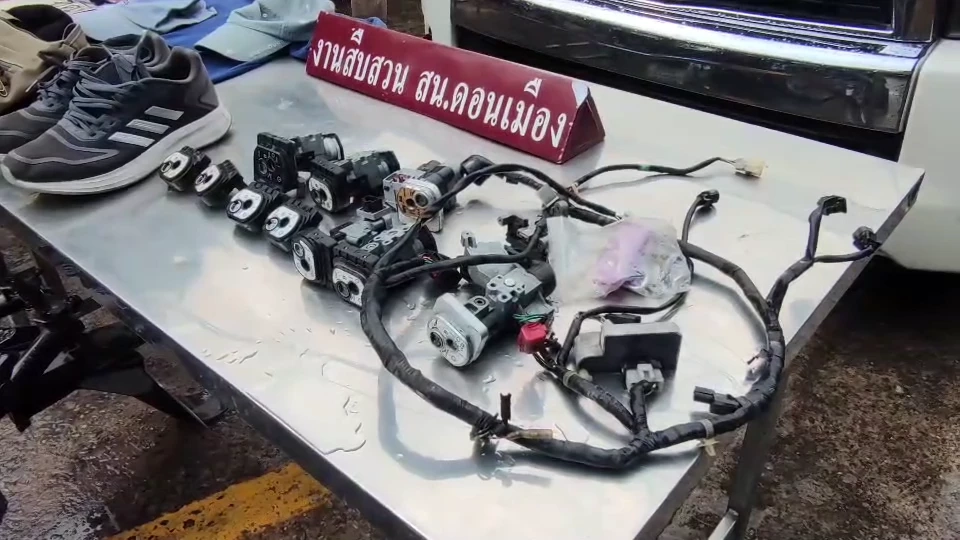 รวบแก็งตระเวนลักรถจักรยานยนต์ ชำแหละสวมทะเบียน ส่งขายเมียนมา
