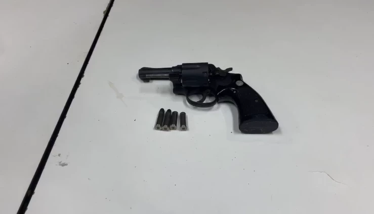 หนุ่มทะเลาะเมีย พาลูกออกจากบ้าน ไปยิงตัวตายในรีสอร์ต แต่คดีมีพิรุธ