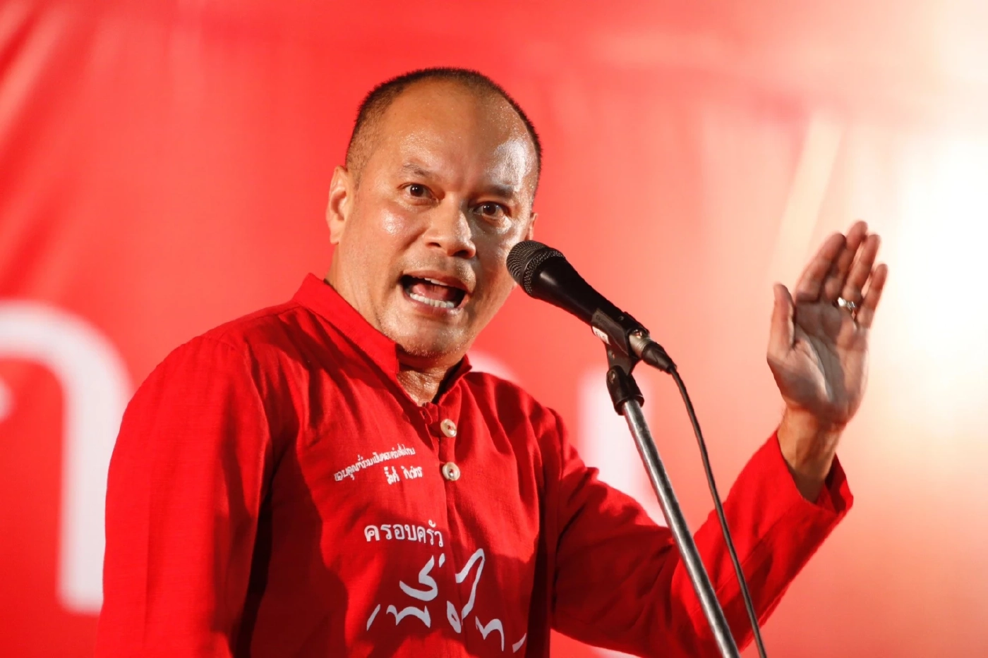 ยุบ"เพื่อไทย-ก้าวไกล"หรือนี่จะเป็นความวุ่นวาย ที่ "บิ๊กตู่" เปรย