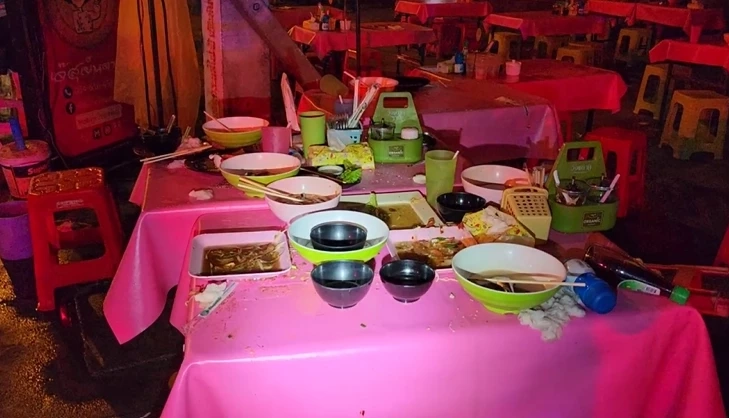 ไฟไหม้ร้านเย็นตาโฟชื่อดังเชียงใหม่ วอด 6 คูหา ส่งท้ายวันสงกรานต์