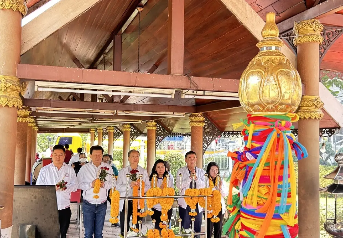 "สนธิรัตน์"ขอโอกาสคนเมืองนนท์เลือกพลังประชารัฐยกจังหวัด