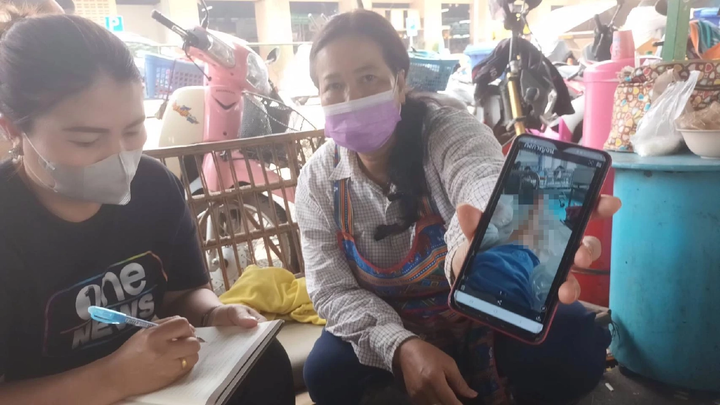  นางกิ่งกาญจน์ สุดแจ้ง อายุ 56 ปี แม่ของผู้ได้รับบาดเจ็บ 