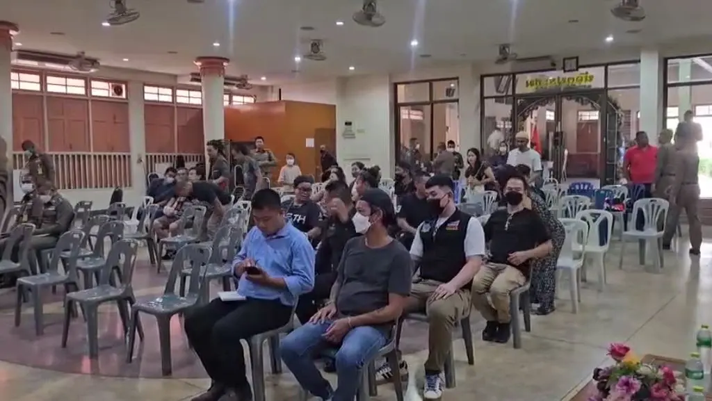 ตำรวจ-ผู้ประกอบการ ประชุมเตรียมพร้อมจัดสงกรานต์ ถนนข้าวสาร