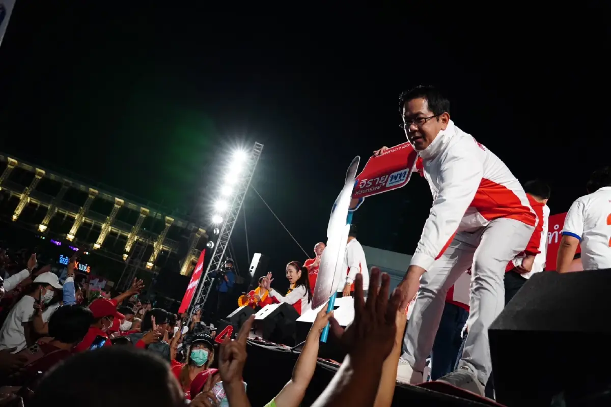 "เพื่อไทย"จัดเวทีปราศรัยขอแลนด์สไลด์ทั้งกรุงเทพ