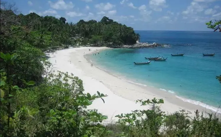 หาดฟรีด้อม (Freedom beach) จ.ภูเก็ต