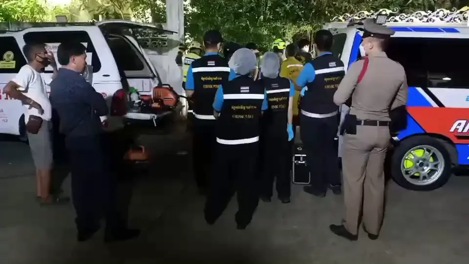 หนุ่มลาวแอบปีนเข้าไปตัดสายไฟในบ้านร้าง สุดท้ายถูกไฟช็อตเสียชีวิตคาที่