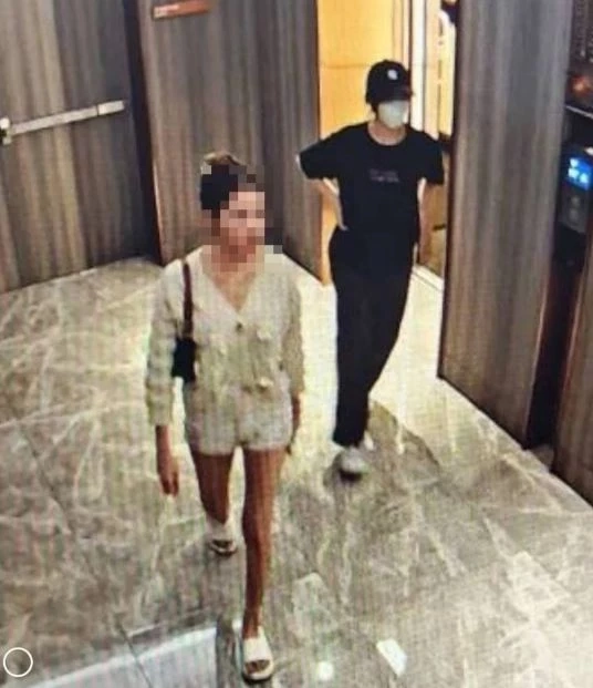 นางสาวเพชรลดา หรือ น้ำเพชร 