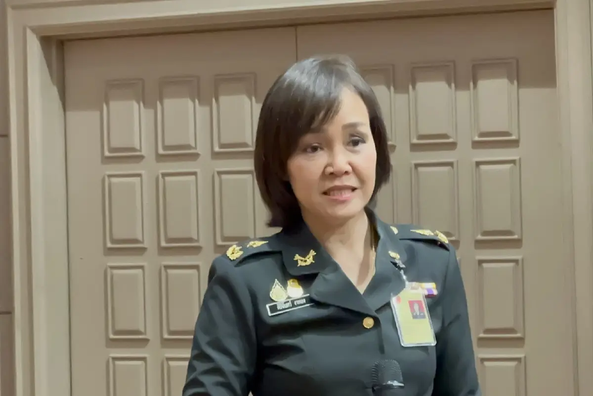 พลตรีหญิง ศิริจันทร์ งาทอง รองโฆษกกองทัพบก 