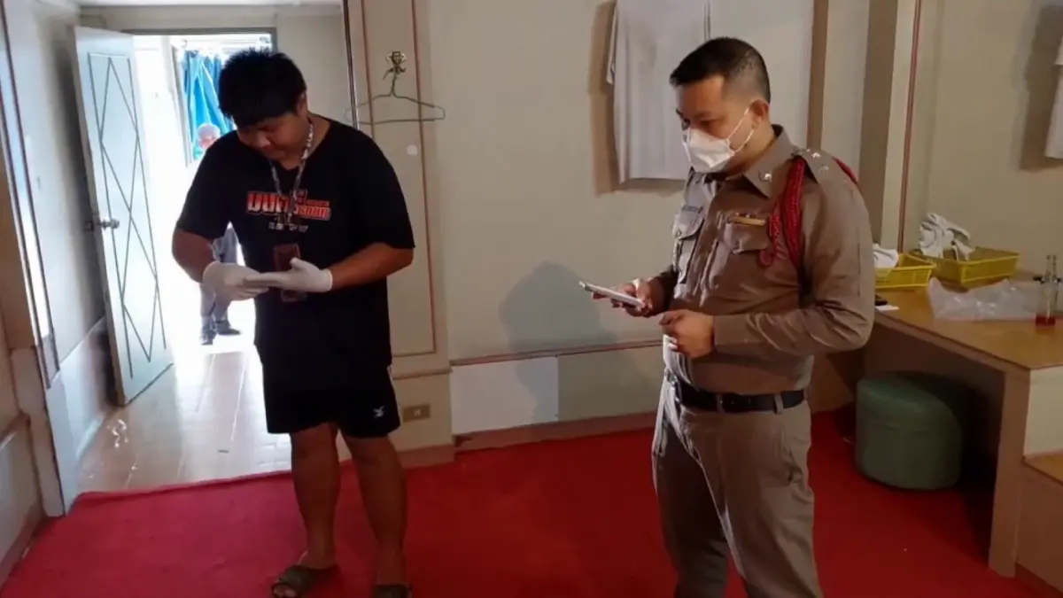 เปิดโรงแรมเสพยาบ้าจนหลอน ทำร้ายตัวเอง วิ่งออกถนนตัดหน้าจยย. บาดเจ็บ 4 ราย