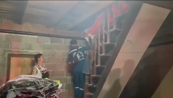 หึงหวงเป็นเหตุ หนุ่มบีบคอเมียดับ ก่อนแทงตัวเอง แขวนคอซ้ำเพื่อหนีความผิด