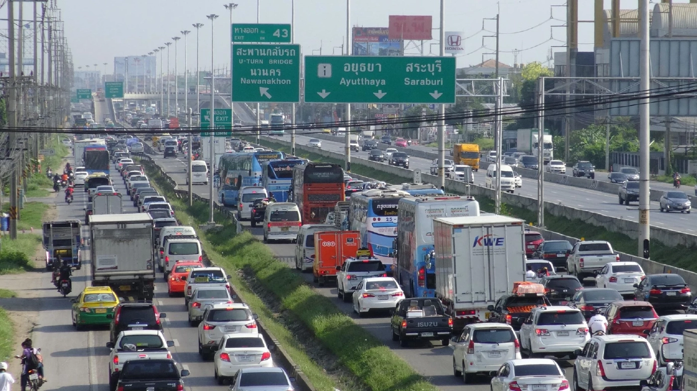 ราชกิจจาฯ ประกาศห้ามรถบรรทุก 10 ล้อขึ้นไป เดินรถถนนบางสายช่วงสงกรานต์