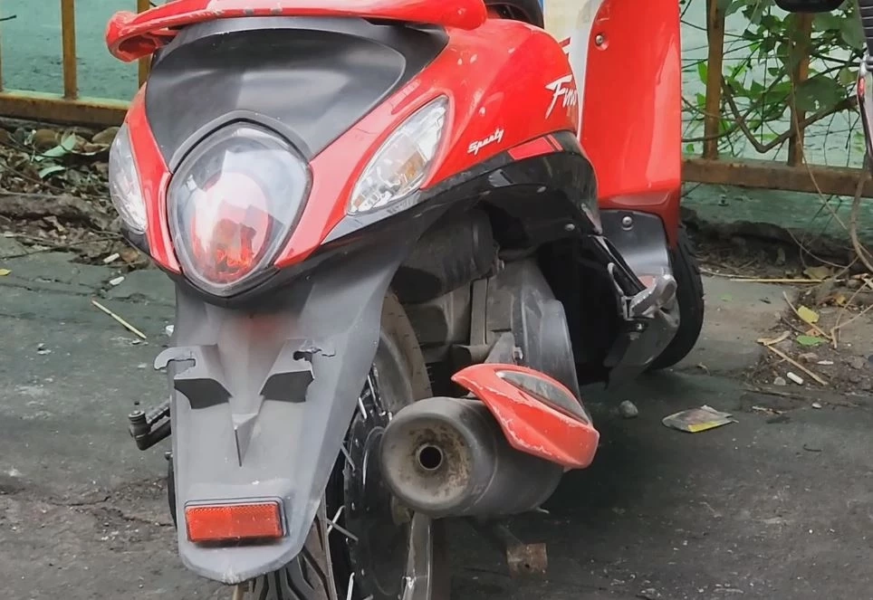 รถ จยย.ที่คาดว่าคนร้ายใช้ก่อเหตุ