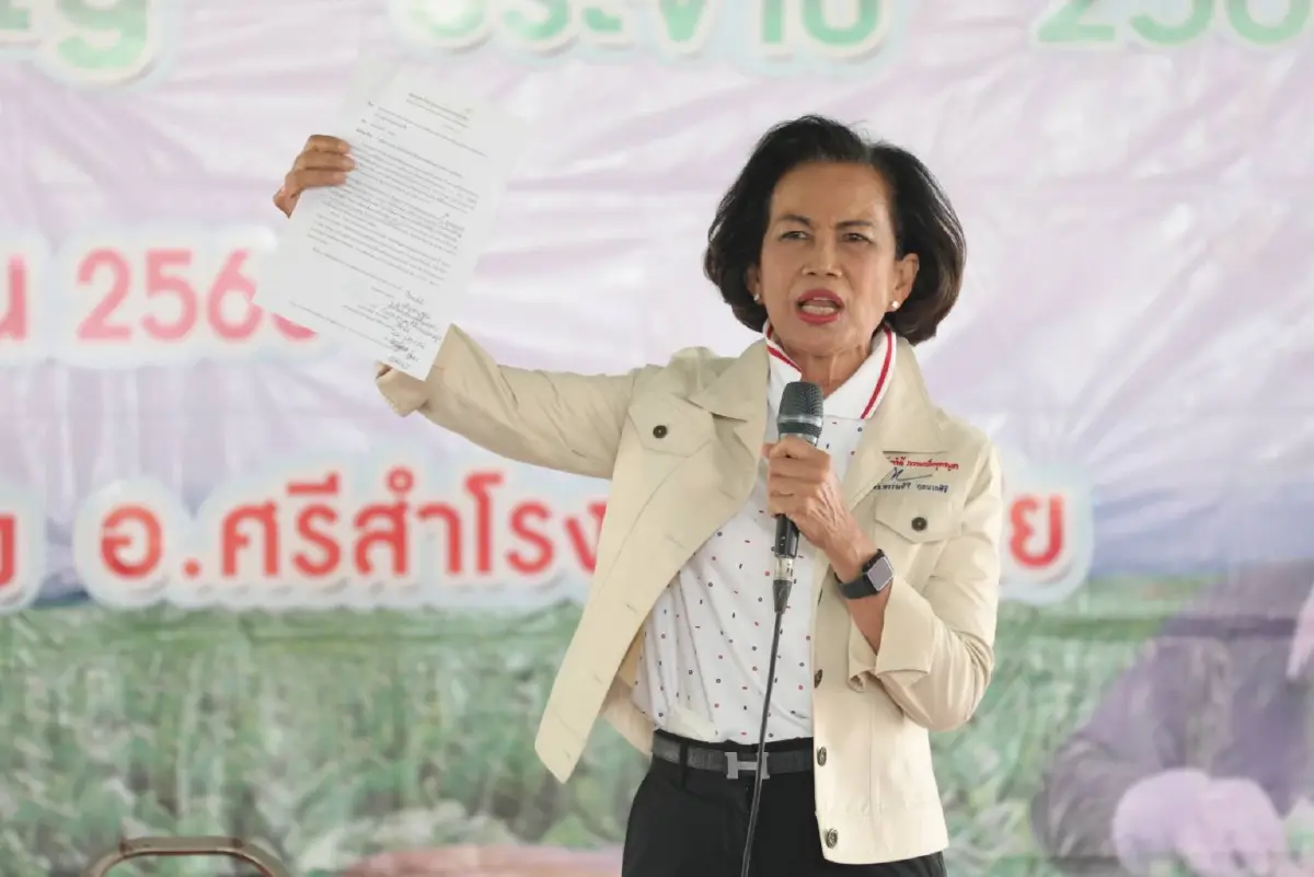 "สมศักดิ์" รับฟังปัญหาชาวสวนพิษณุโลก หลังราคามะม่วงตกต่ำ-ไร้คนช่วยส่งออก