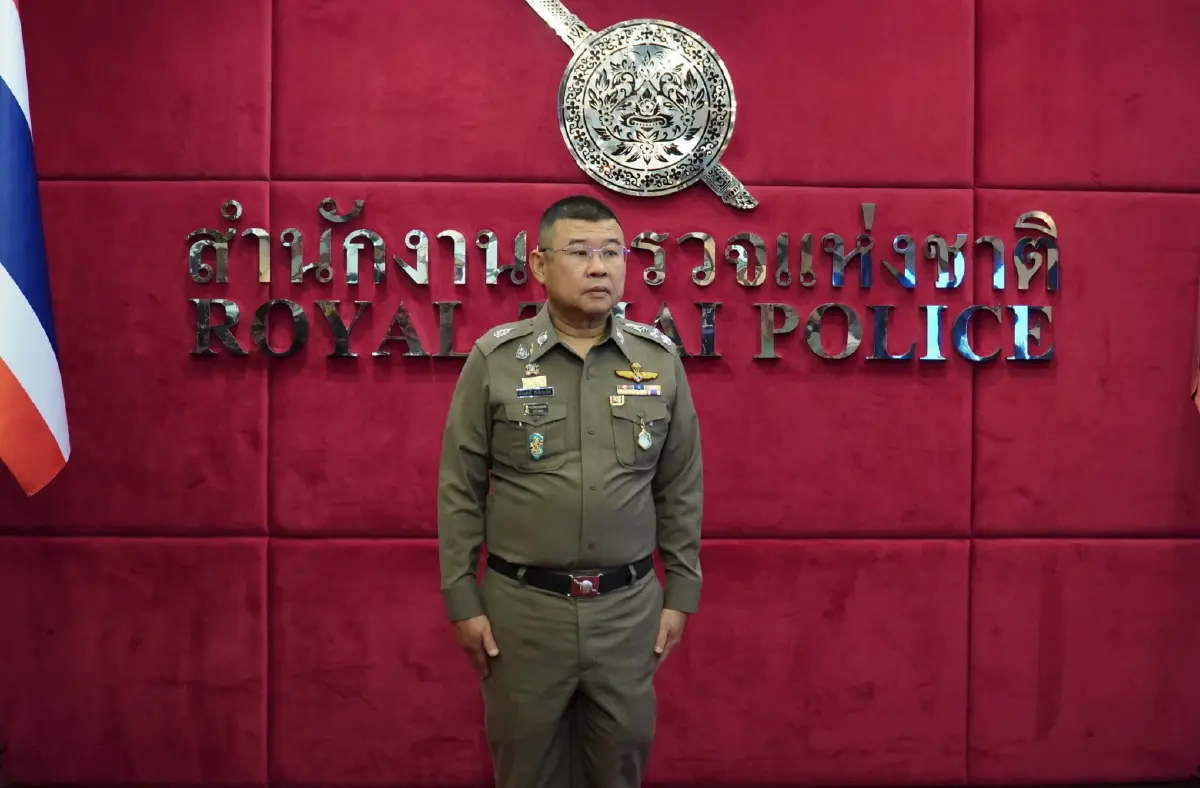 พล.ต.อ.ดำรงศักดิ์ กิตติประภัสร์ ผู้บัญชาการตำรวจแห่งชาติ (ผบ.ตร.)