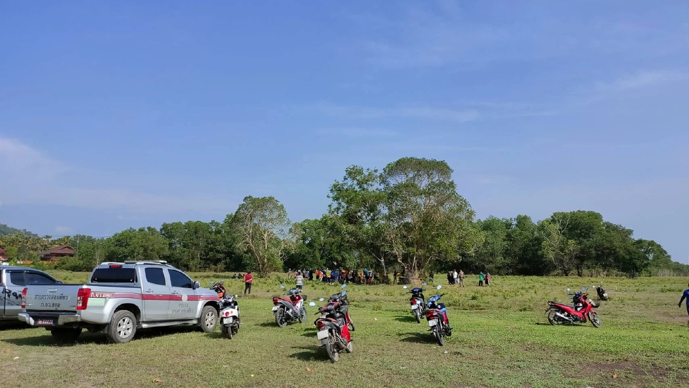 2 พี่น้อง เล่นว่าวในสนามบินชั่วคราว จ.สตูล ถูกฟ้าผ่าดับสลด