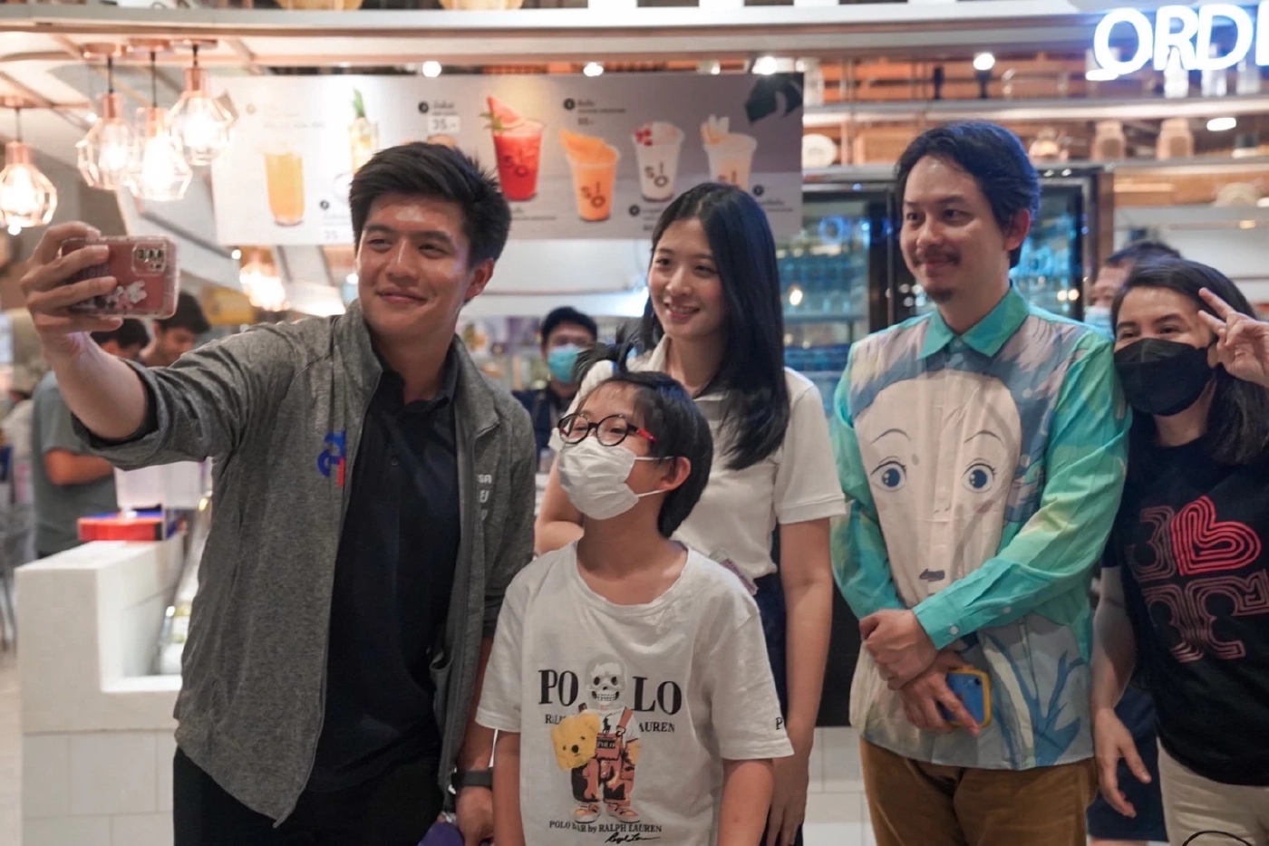 ห้างเกือบแตก! น้องจินนี่ลูกสาวแม่หน่อย ลงพื้นที่ช่วยผู้สมัครส.ส.หาเสียง