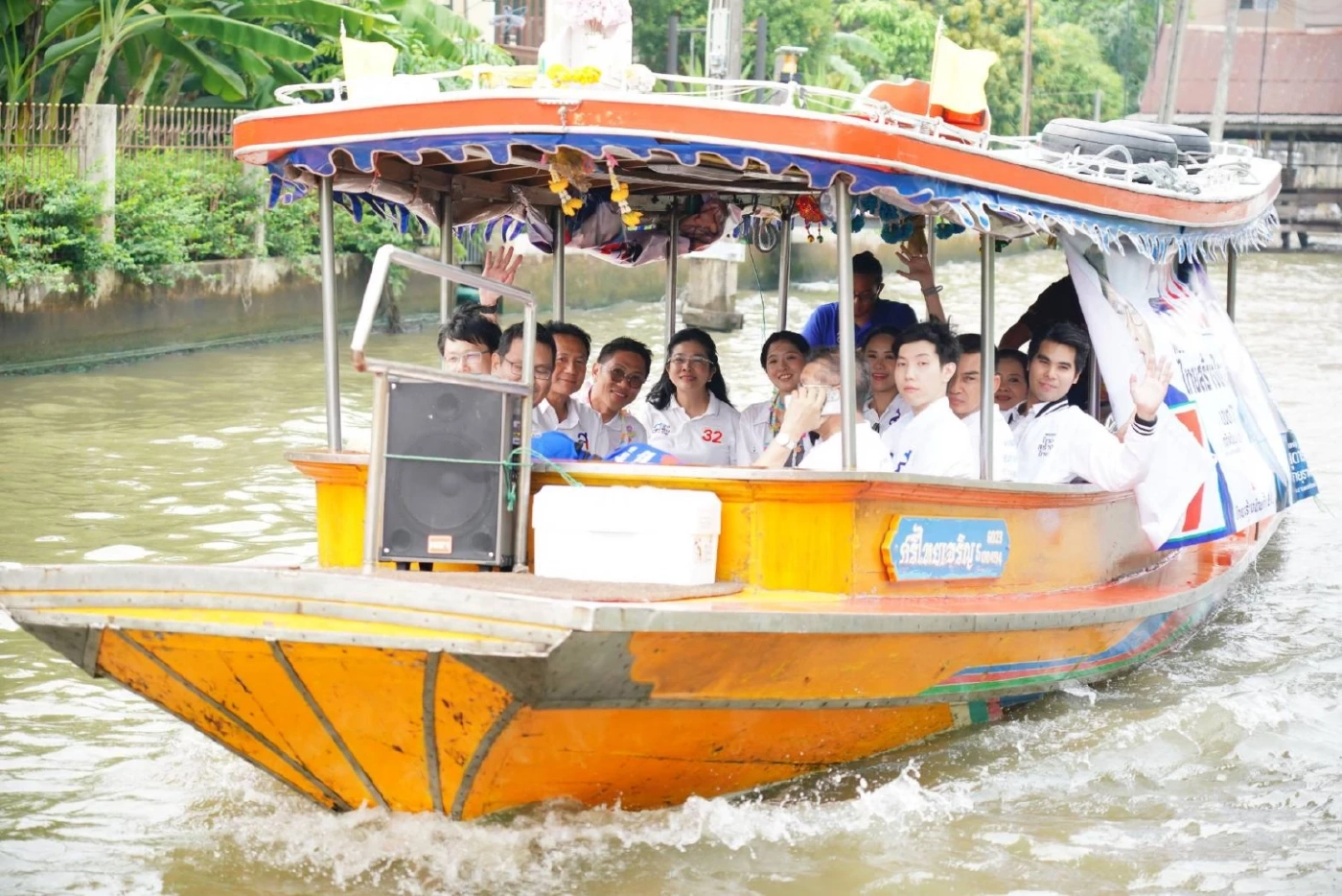 "สุดารัตน์" ขนทีมผู้สมัครฝั่งธนฯ ลุยหาเสียงทางน้ำ ชูไอเดีย "คาแนล ทาวน์"