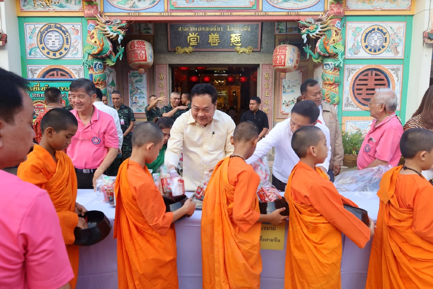 "ทวี สอดส่อง"ล่องใต้ช่วยผู้สมัครยะลา-ปัตตานีหาเสียงเลือกตั้ง