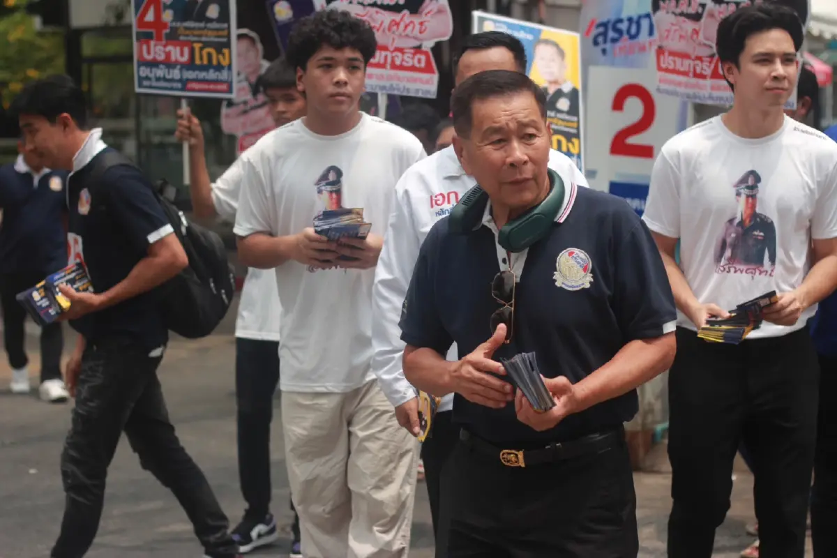 "เสรีพิศุทธ์" ขอ"บิ๊กตู่" ทบทวนตัวเอง ปล่อยมาเฟียไทย-ต่างชาติครอบงำประเทศ