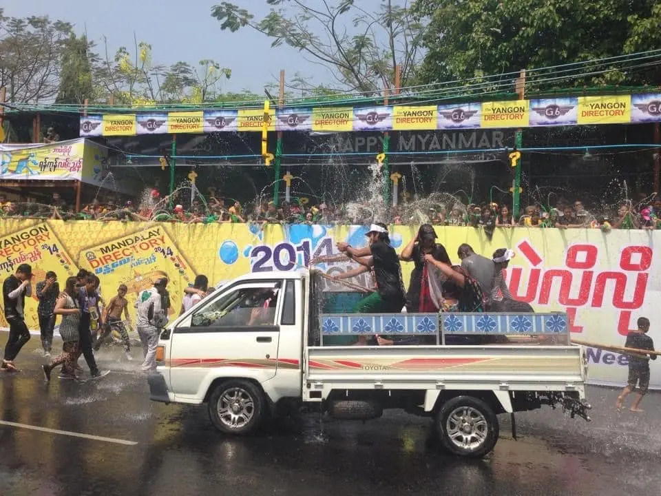 รัฐบาลทหารเมียนมาดันเทศกาลตะจานเข้าเป็นมรดกโลก