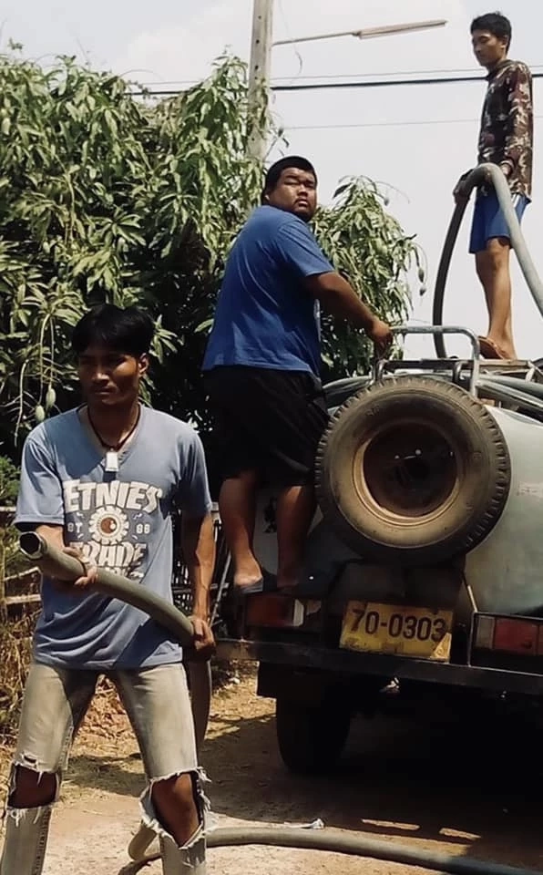 "เพชร สหรัตน์" ส่งโพสต์สุดเศร้า "ครูโม พงษธร" นักแสดง MV ก.ข.ค. เสียชีวิตแล้ว