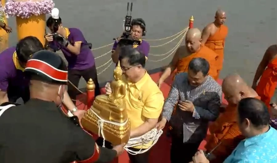 ย้อนตำนาน 253 ปี อัญเชิญ "หลวงพ่อโสธร" ขึ้นจากแม่น้ำบางปะกง