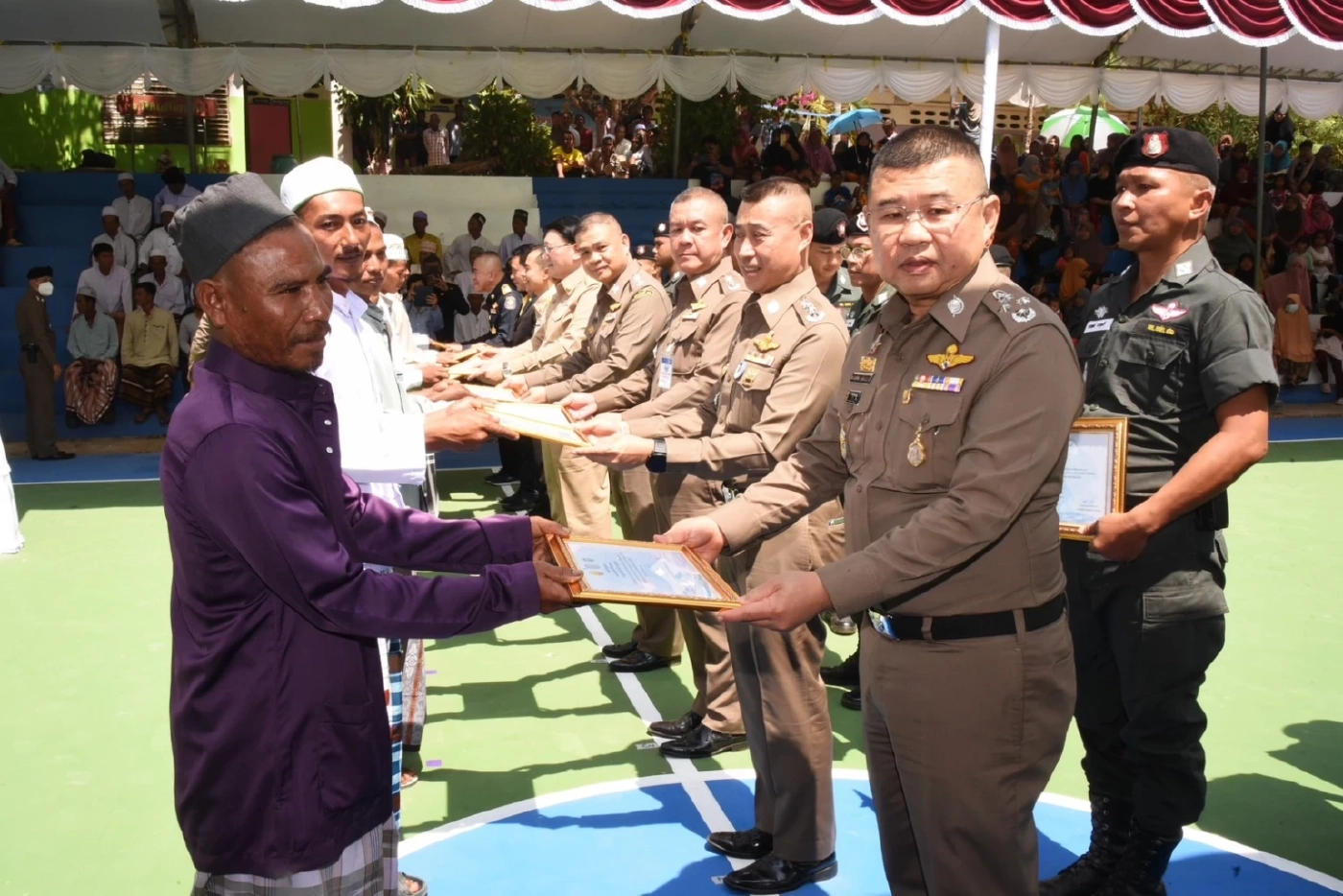 ผบ.ตร.ปลื้ม“บ้านเกาะสินไห” ปิดโครงการชุมชนยั่งยืน