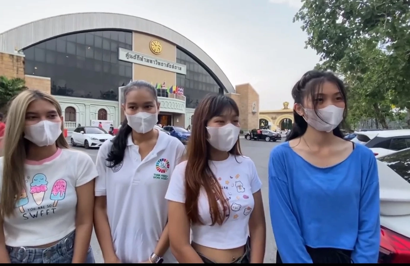 "ลุงป้อม" สั่งลูกพรรคห้ามรุนแรง หาก "สามนิ้ว" ป่วนเวที