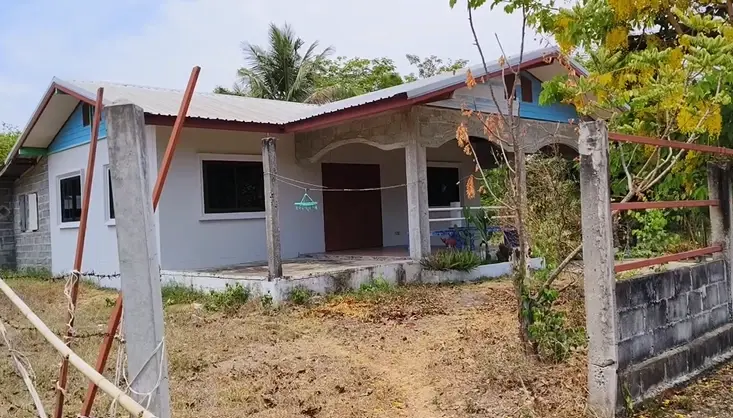 บ้าน นายรุ่งเรือง มาราศรี ผู้ก่อเหตุ