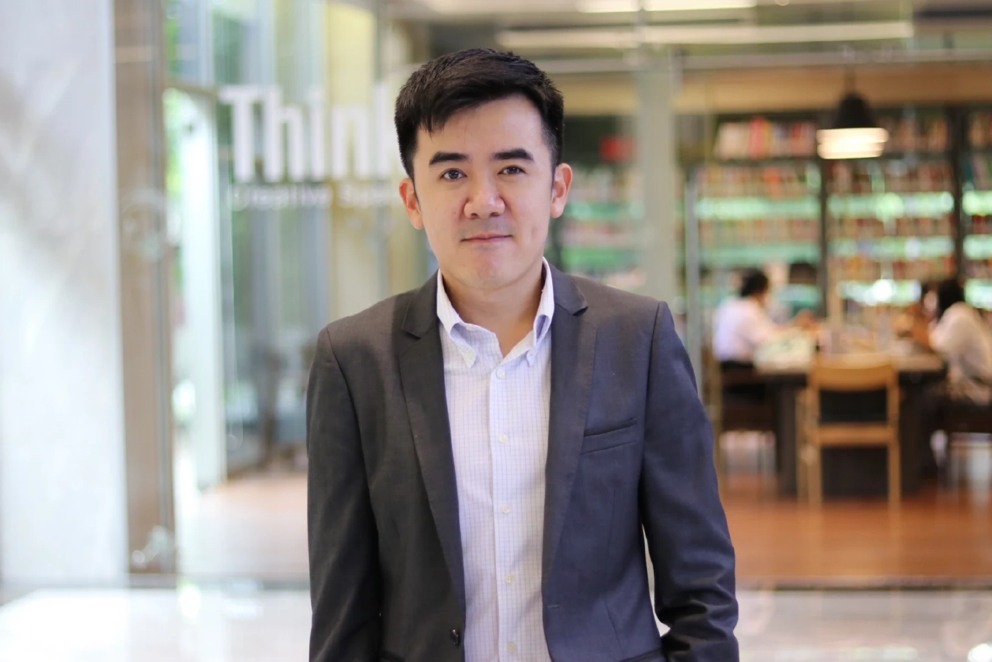 "พท." โวยกกต.เอกสารแนะนำผู้สมัคร ส.ส.ในต่างแดน ผิดอีกแล้ว รับผิดชอบอย่างไร