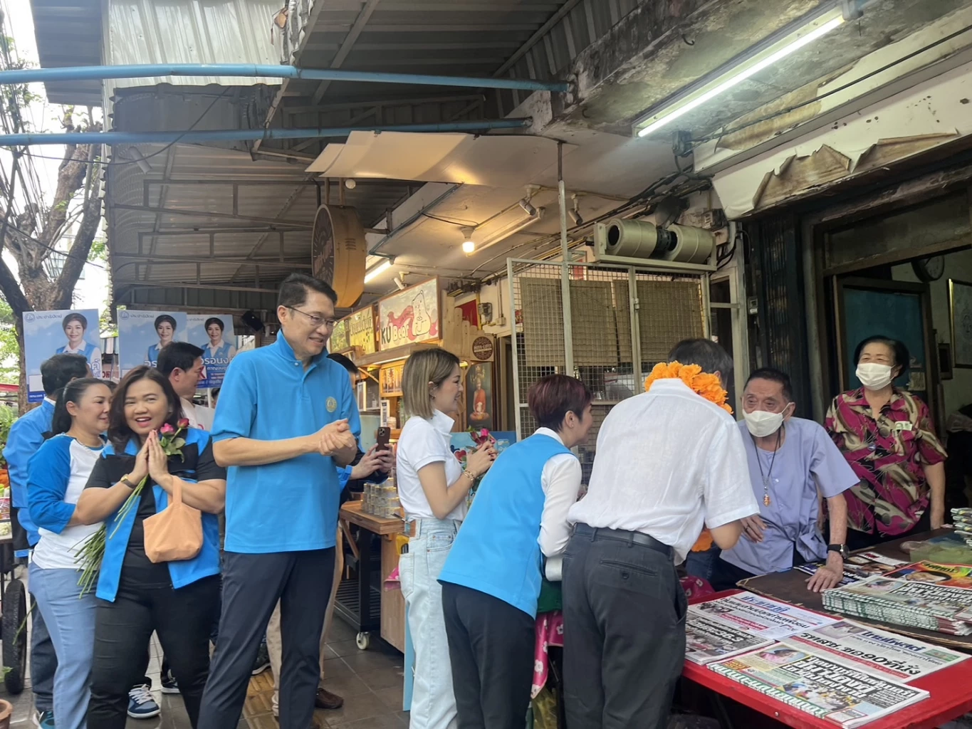 "อภิสิทธิ์" เผย ยังไม่ถึงเวลากลับมาเล่นการเมือง พร้อมนำทีมปชป.ช่วยหาเสียง