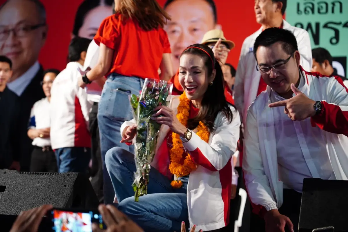 "เพื่อไทย"จัดเวทีปราศรัยขอแลนด์สไลด์ทั้งกรุงเทพ