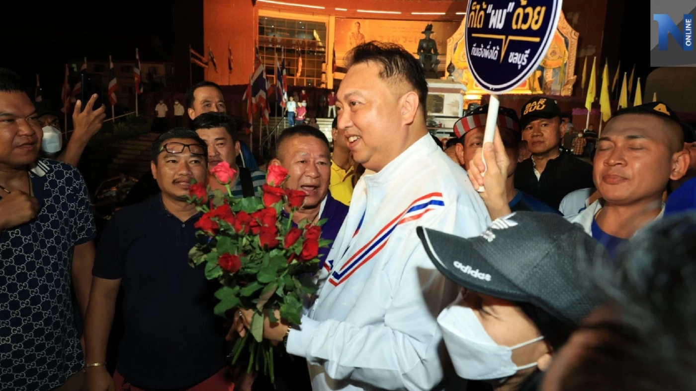 "นายสุชาติ  ชมกลิ่น" รมว.แรงงาน  และกรรมการกำหนดแนวทางยุทธศาสตร์ และผู้สมัครส.ส.บัญชีรายชื่อ พรรครวมไทยสร้างชาติ