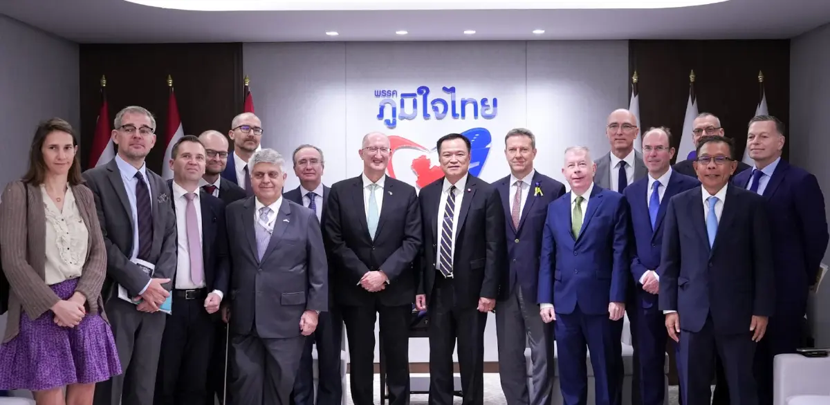 "อนุทิน" ย้ำจุดยืนการเมือง ไม่เอานายกฯคนนอก-ให้พรรคอันดับ 1 ตั้งรัฐบาลก่อน