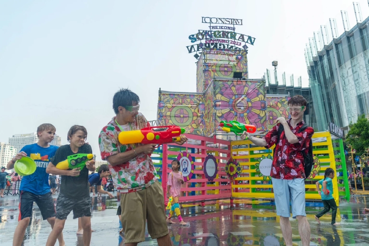 เปิดที่มาเครื่องประดับทองล้ำค่าเมื่อ “อแมนด้า”  แปลงโฉมเป็นนางกิมิทาเทวี