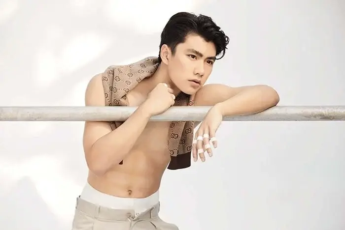 ‘โอม ภวัต’ เปิดใจดราม่า โดนปลดพรีเซ็นเตอร์ฟ้าผ่า ลั่น! ให้ทนายดูแล