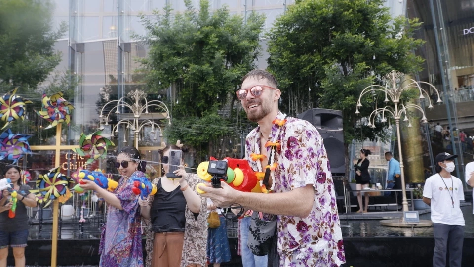 เปิดที่มาเครื่องประดับทองล้ำค่าเมื่อ “อแมนด้า”  แปลงโฉมเป็นนางกิมิทาเทวี