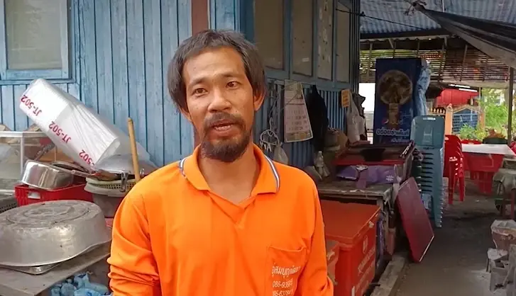 นายทรงศักดิ์ จันทฤก ลูกเจ้าของร้านอาหารริมทาง ที่ถูกรถกระบะชน