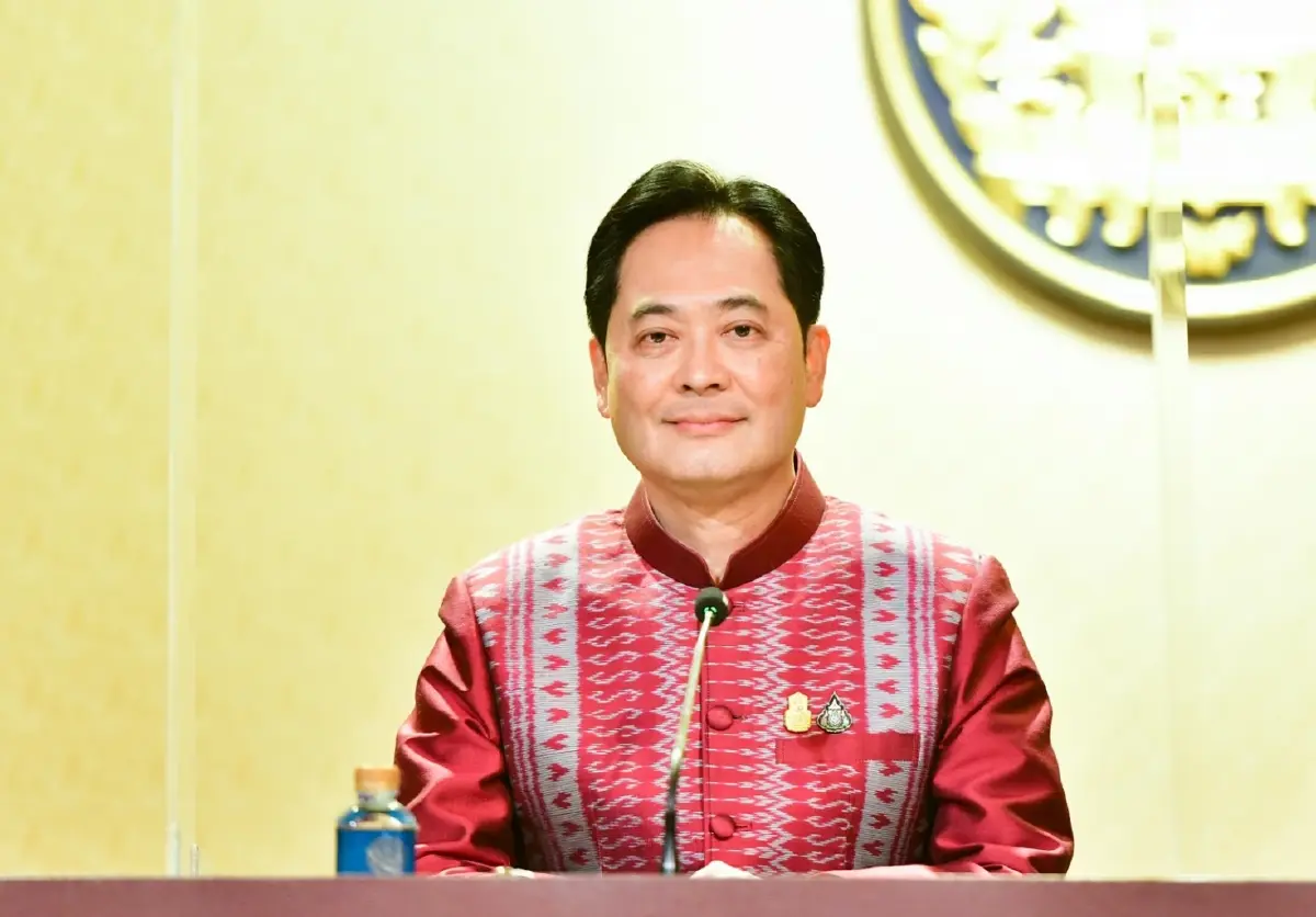 นายอนุชา บูรพชัยศรี รองเลขาธิการนายกรัฐมนตรีฝ่ายการเมือง