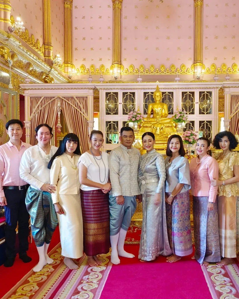 ดาราสาวรุ่นใหญ่ 'จุ๊บแจง วิมลพันธ์' เข้าสู่ประตูวิวาห์ในวัย 53 แบบเรียบง่าย