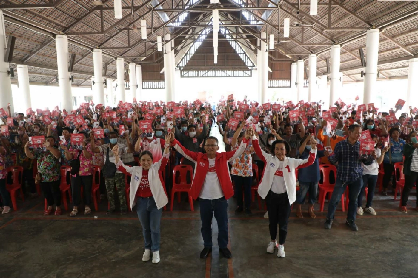 “สมศักดิ์” ลั่นเวทีสุโขทัย “รักษาส.ส.เดิม-ทวงคืนส.ส.เก่า -สร้างส.ส.ใหม่”